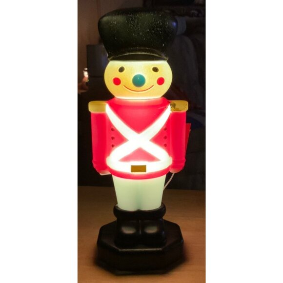 Soldier Blow Mold 11 Inch with Tags Lighted - Picture 2 of 15